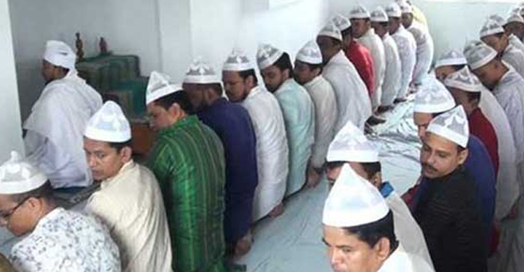 পটুয়াখালীর ২২ গ্রামে ঈদুল আযহার নামাজ আদায়