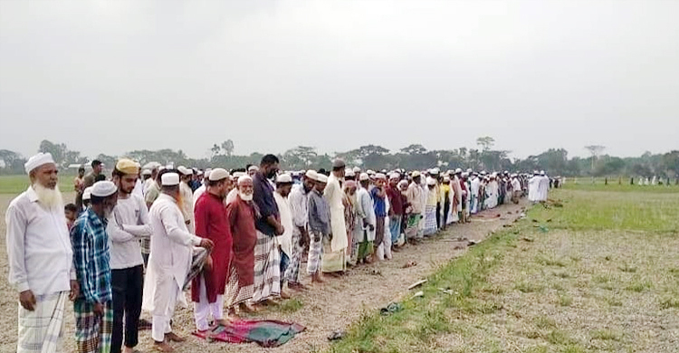 দাবদাহে অতিষ্ঠ মুন্সিগঞ্জবাসী, বৃষ্টির জন্য নামাজ আদায়
