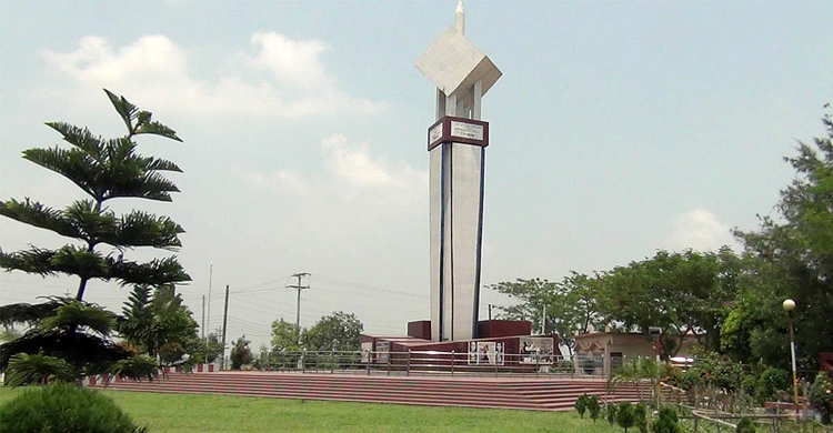 বিজয়ের দুদিন পর হানাদারমুক্ত হয়েছিল নওগাঁ