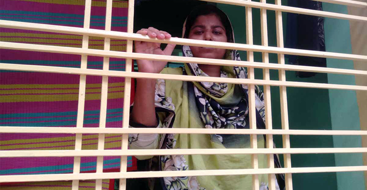 ফোনে তালাকের পর তিন মাস ধরে গৃহবধূকে নির্যাতনের অভিযোগ