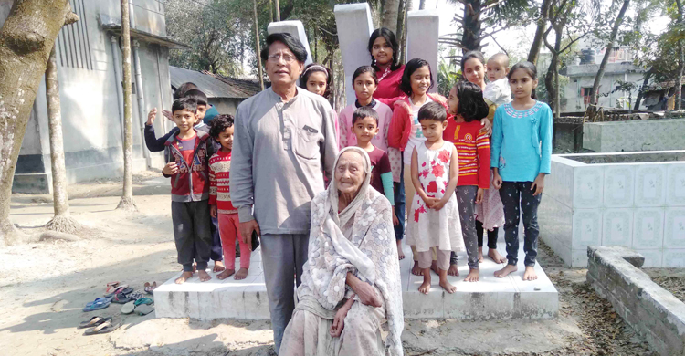 পাঠ্যবইয়ে ভাষাসৈনিকদের জীবনী তুলে ধরার দাবি