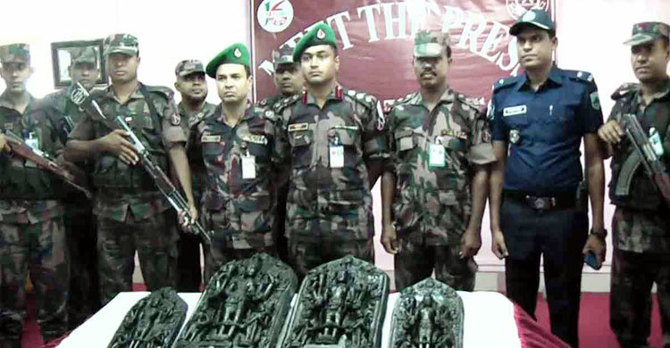 পৌনে দুই কোটি টাকার কষ্টিপাথরের মূর্তি উদ্ধার