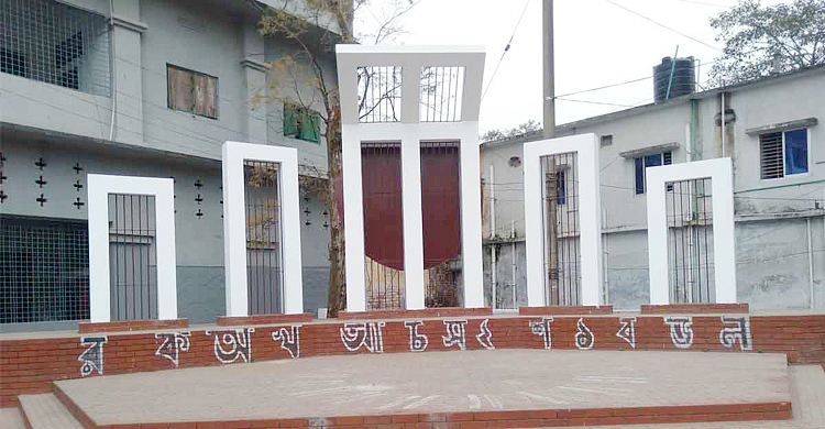 সারাদেশে একই আদলে শহীদ মিনার নির্মাণের দাবি