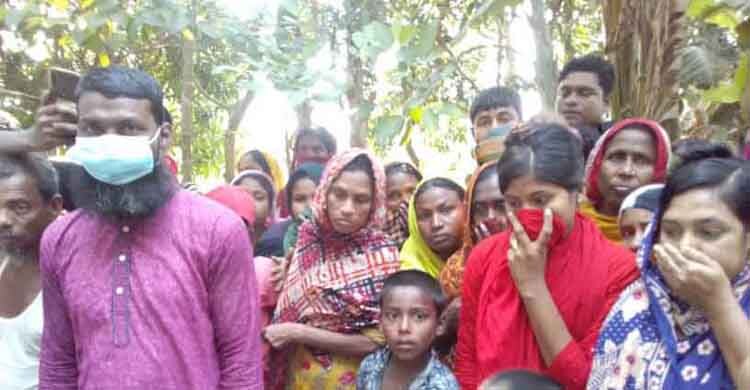 নওগাঁয় গৃহবধূর গায়ে আগুন, হাসপাতালে মৃত্যু