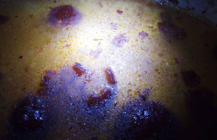 অভিযানে মিষ্টির পাত্রে মিললো মরা তেলাপোকা