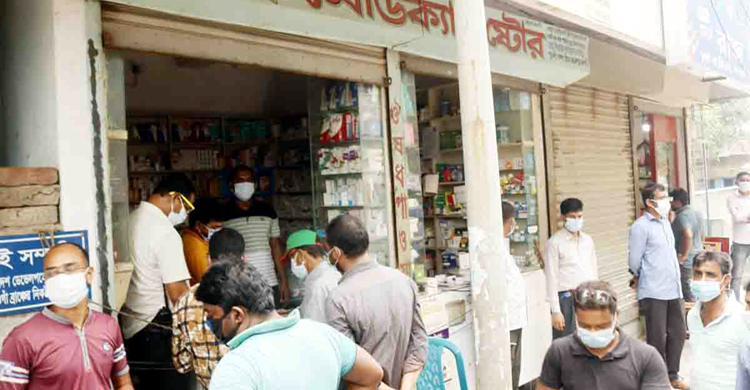 ওষুধের দোকানে নিষিদ্ধ ট্যাবলেট, দোকানিকে জরিমানা