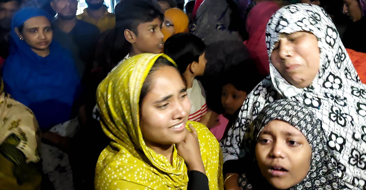 নারায়ণগঞ্জে মসজিদ থেকে কিশোরের ঝুলন্ত মরদেহ উদ্ধার