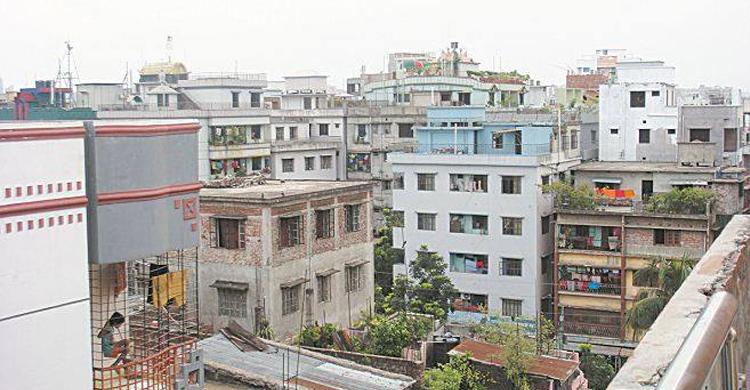 বাড়িওয়ালার শ্যালিকার সঙ্গে প্রেম, বাসা ছাড়তে বলায় মাথায় পিস্তল