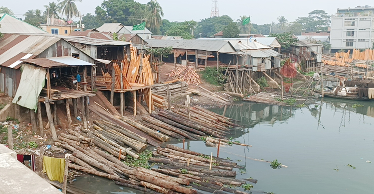 খরস্রোতা ‘মারিখালী’ এখন মরা নদ