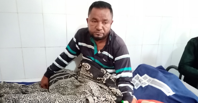 সাবেক মেয়রের ওপর সন্ত্রাসী হামলা