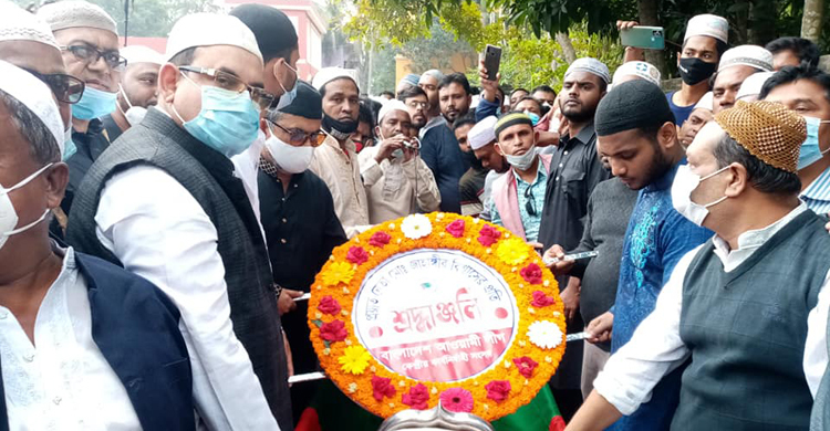 চিরনিদ্রায় শায়িত নড়াইল পৌরসভার মেয়র