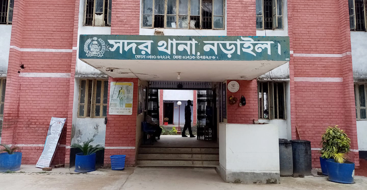 প্রতিবেশীর কাছে ধর্ষণের শিকার চার বছরের শিশু