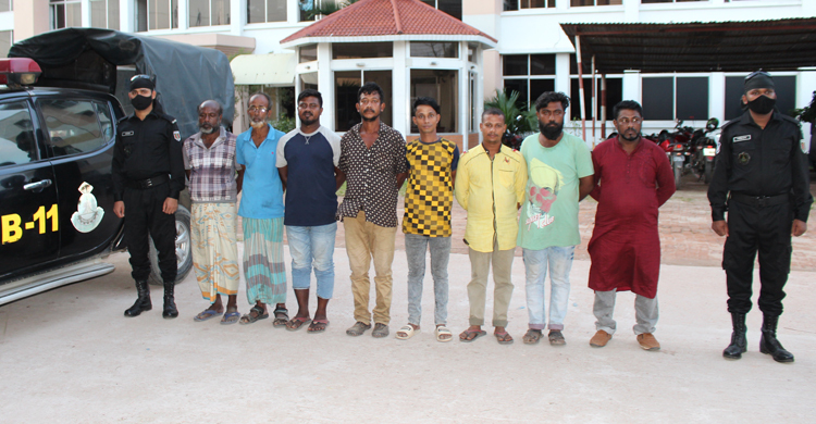 নারায়ণগঞ্জে র‍্যাবের অভিযানে ১৫ চাঁদাবাজ আটক