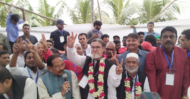 ফতুল্লা থানা আ.লীগের সভাপতি বাদল, সাধারণ সম্পাদক শওকত