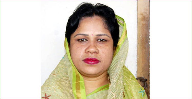 থানায় ঢুকে অশোভন আচরণ করায় মহিলা ভাইস চেয়ারম্যান আটক