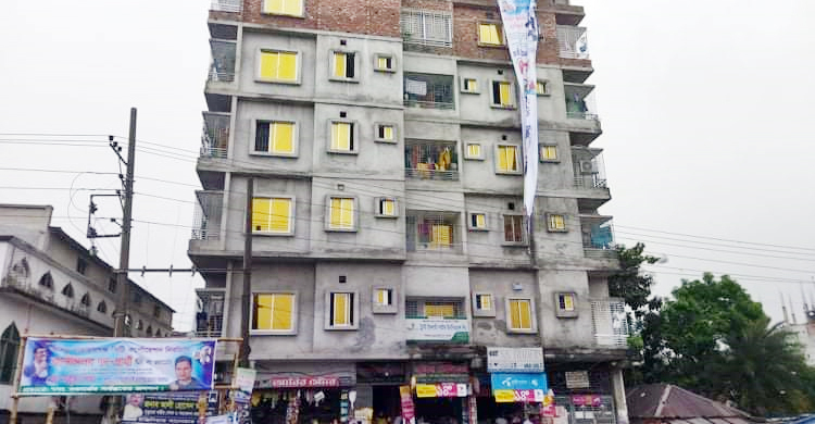 ব্যানার লাগাতে গিয়ে ছাদ থেকে পড়ে কিশোর নিহত