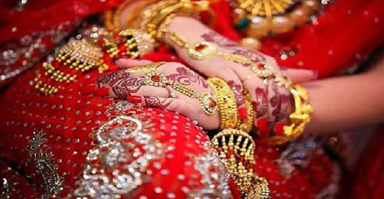 নগদ টাকা-গহনা নিয়ে পালিয়েছেন প্রবাসীর স্ত্রী