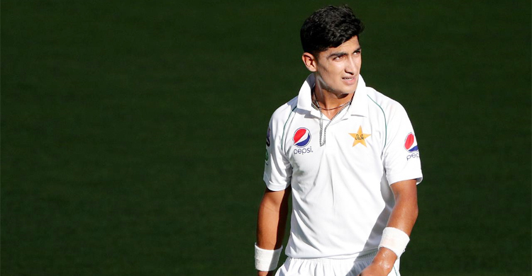 ১৬ বছর বয়সেই টেস্ট অভিষেক, ইতিহাস গড়ছে পাকিস্তানি পেসার
