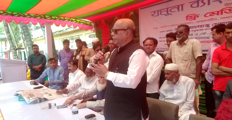 প্রধানমন্ত্রীর যোগ্য নেতৃত্বে দেশ এখনও করোনা মুক্ত : নাসিম