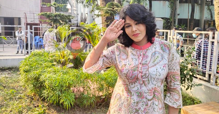 শিল্পী সমিতির নির্বাচন থেকে সরে দাঁড়ালেন নাসরিন