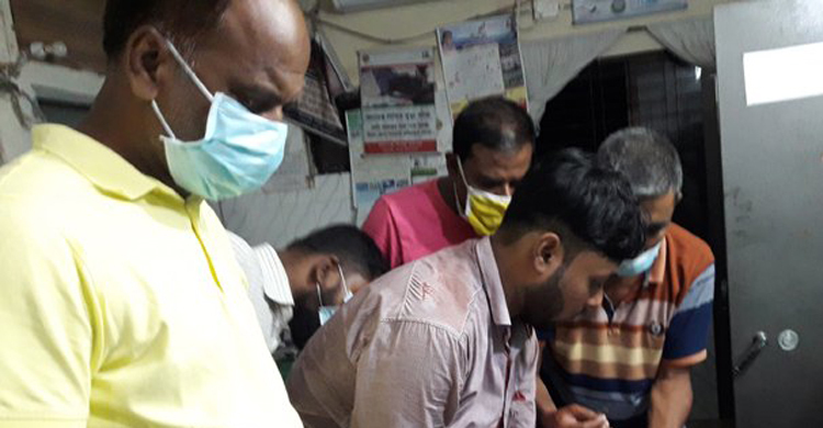 সাবেক এমপির ছেলেকে পিটিয়ে রক্তাক্ত করল সন্ত্রাসীরা