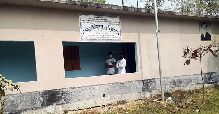 নাটোরে শেখ রাসেল ডিজিটাল ল্যাবে চুরি