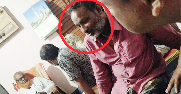 আপত্তিকর অবস্থায় ধরা, বিয়ে করে পার পেলেন কৃষকলীগ নেতা