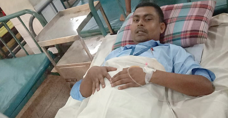 সিরিয়াল নিয়ে বিতণ্ডা, নাটোর হাসপাতালের কর্মচারীর ওপর হামলা