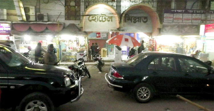 আত্মগোপনে থাকা ব্যবসায়ীর লাশ মিলল হোটেল কক্ষে