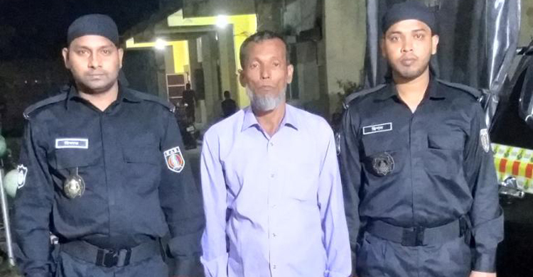 নকল সোনার মূর্তি বিক্রির মূলহোতা স্ত্রীসহ গ্রেফতার