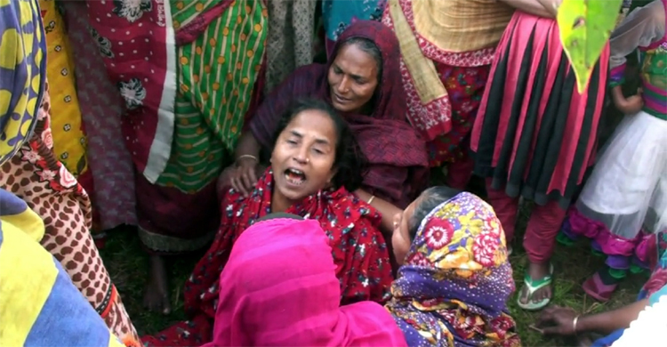 সকালবেলা আমবাগানে কিশোরের বিবস্ত্র লাশ