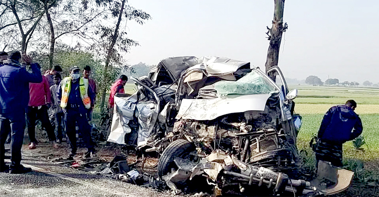 দুর্ঘটনার কবলে রূপপুর পারমাণবিক প্রকল্পের গাড়ি, নিহত ১