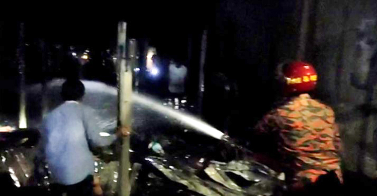 নাটোরে গ্যাস সিলিন্ডার বিস্ফোরণে নিহত এক, আহত ৩