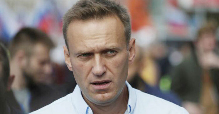 Putin critic Navalny jailed in Russia despite protests