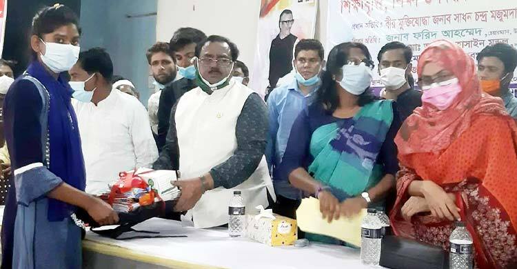 ক্ষুদ্র নৃ-গোষ্ঠীকে সুশিক্ষিত করতে কাজ করছে সরকার: খাদ্যমন্ত্রী