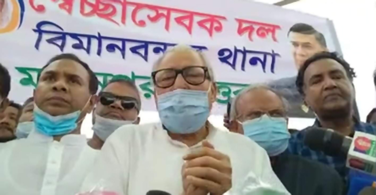 খালেদার চিকিৎসার সঙ্গে রাজনীতি এক করাটা অপরাধ : নজরুল