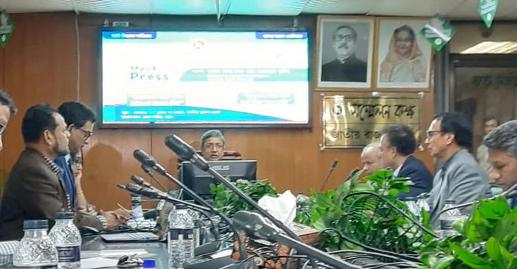 রাশিয়া-ইউক্রেন যুদ্ধের কারণে রাজস্ব আহরণে চ্যালেঞ্জ তৈরি হয়েছে