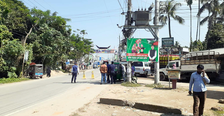 নেত্রকোনায় পথে পথে বাধার অভিযোগ