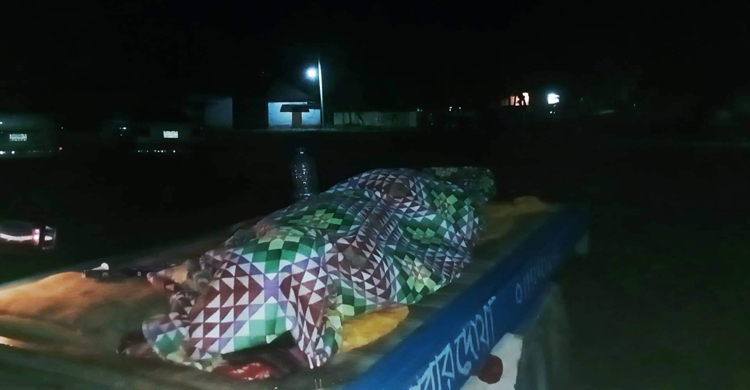 স্ত্রী সঙ্গে যেতে না চাওয়ায় শ্বশুরবাড়িতে জামাইয়ের বিষপান