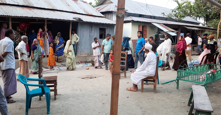 প্রসবের সময় মা ও নবজাতকের মৃত্যু: দিব্যি ঘুরছেন সেই পশু চিকিৎসক