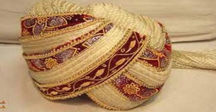 ম্যাজিস্ট্রেট দেখে দৌড় দিলেন বর