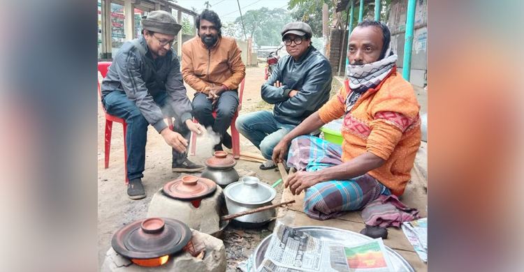 নেত্রকোনায় ঘর থেকে বের হচ্ছেন না লোকজন