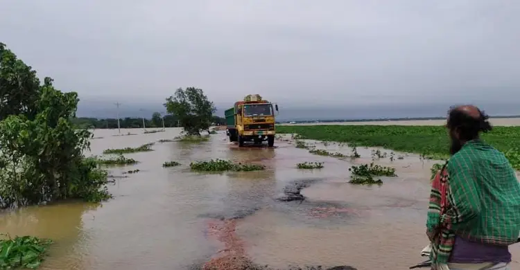 পাহাড়ি ঢলে নেত্রকোনার ৫০ গ্রাম প্লাবিত