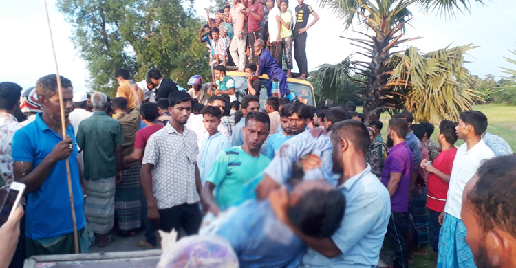 নেত্রকোনায় ত্রিমুখী সংঘর্ষে নিহত ২