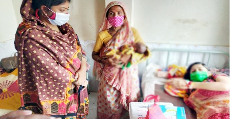 ফেলে যাওয়া প্রসূতিকে হাসপাতালে নিলেন ইউএনও