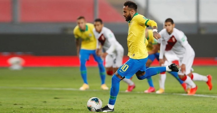 Neymar hat-trick fires Brazil past Peru, Argentina labor