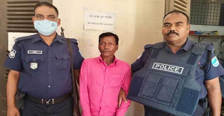 অশ্লীল ভিডিও দেখিয়ে মাদরাসাছাত্রীকে ধর্ষণচেষ্টা, খালু গ্রেফতার