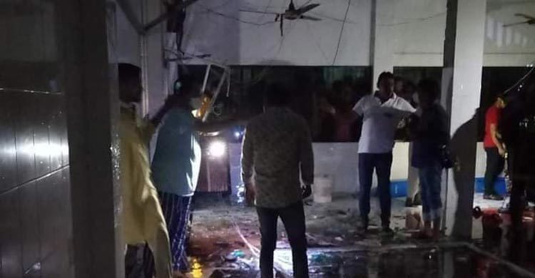 মসজিদে বিস্ফোরণ : আত্মসমর্পণ করেই ২২ আসামির জামিন