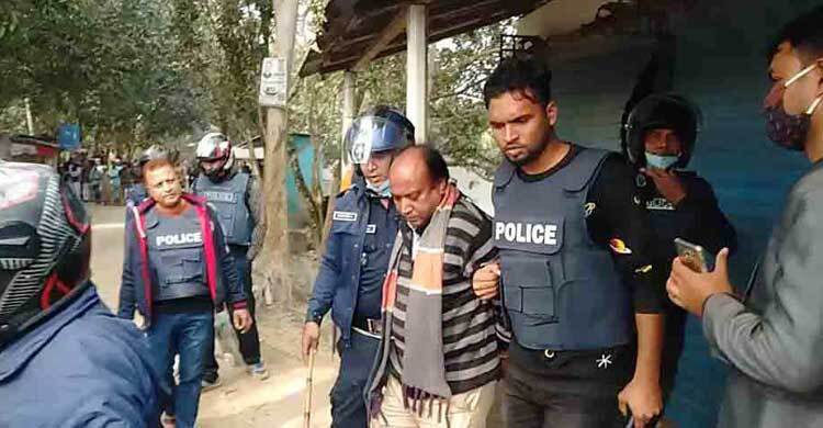 ইউপি চেয়ারম্যান লাঞ্ছনায় ছেলেসহ আইনজীবী পুলিশ হেফাজতে