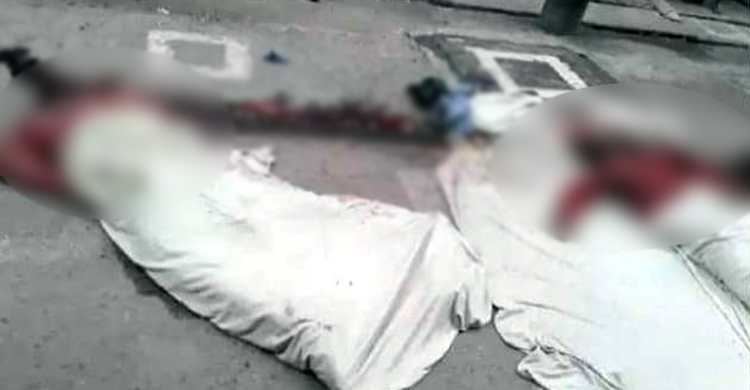 রাস্তায় ঘুমন্ত দুই সিকিউরিটি গার্ডকে পিষে মারল কাভার্ডভ্যান